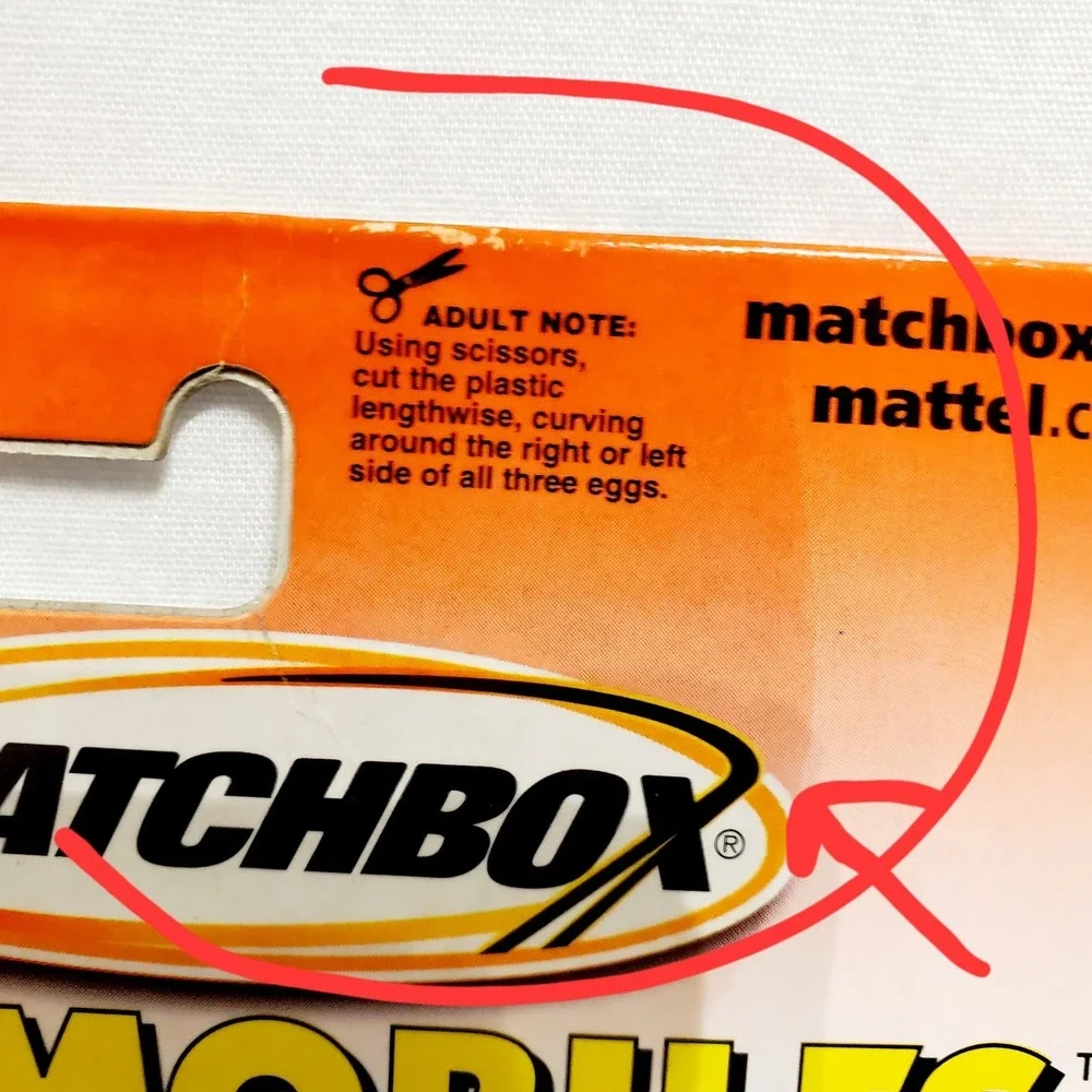 2002 Matchbox Egg-Mobiles 3 Eggs Each Contains One Matchbox Car, Pkg Has Issues